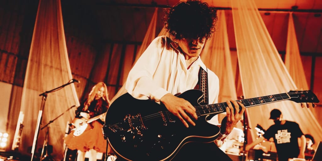 Interview｜亀本寛貴（GLIM SPANKY） ギターで表現する“ポップスとしてのロック”