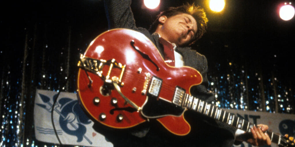 映画『バック・トゥ・ザ・フューチャー』でマーティ・マクフライが弾いていたギターって実は……？