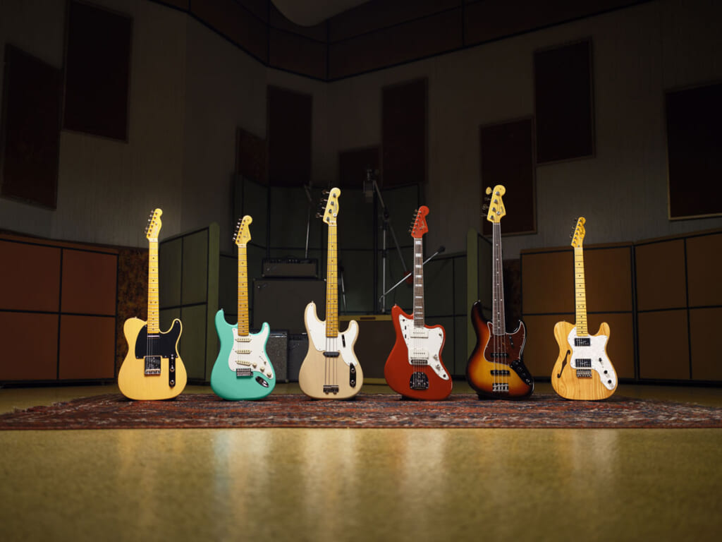 左から、1951 Telecaster、1957 Stratocaster、1954 Precision Bass、1966 Jazzmaster、1966 Jazz Bass、1972 Telecaster Thinline。