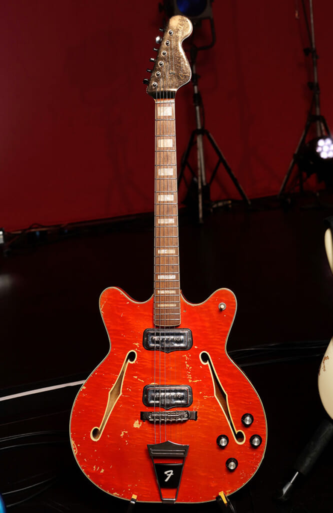 Fender／1966 CORONADO Ⅱ：前面