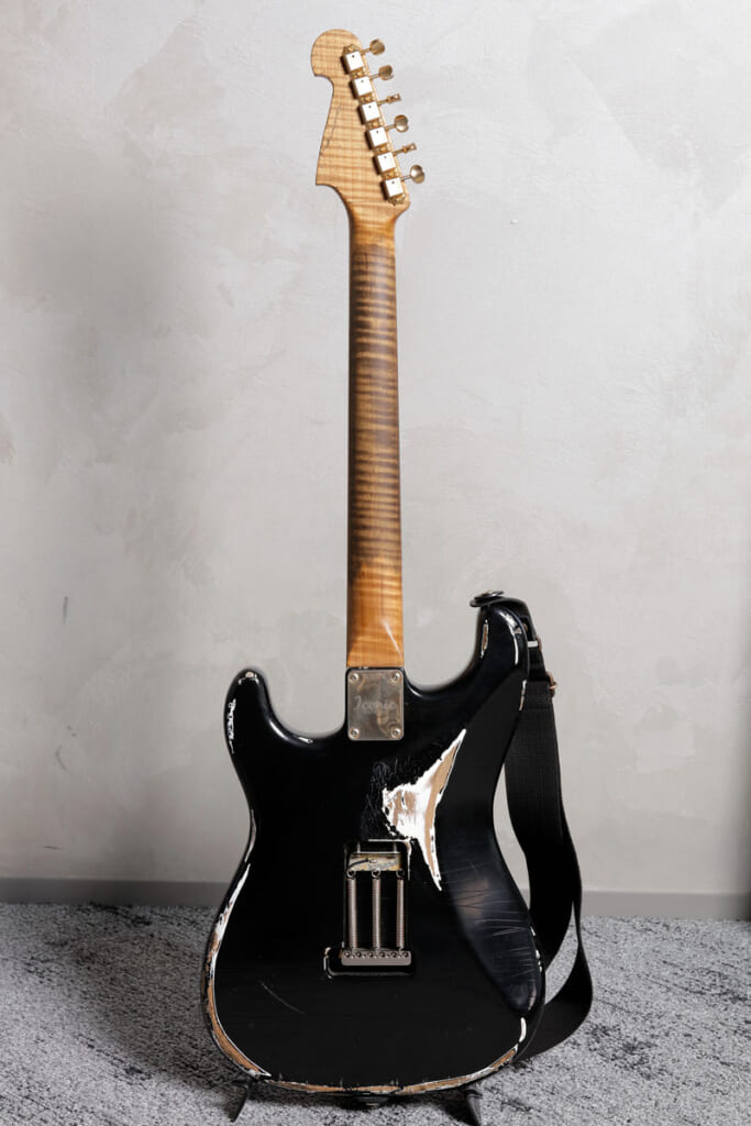 Iconic Guitars／VM62S（背面）
