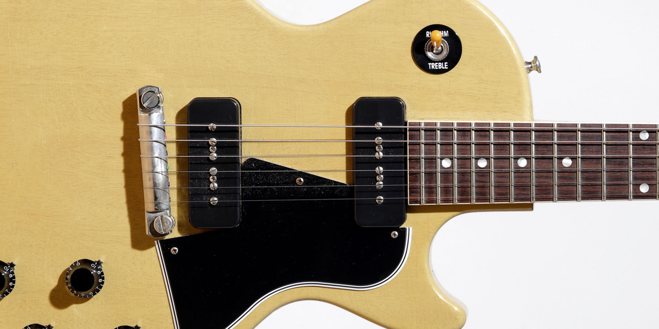 ムーンライダーズの新作で白井良明が使用したエレキ・ギター2本＆最新ペダルボード