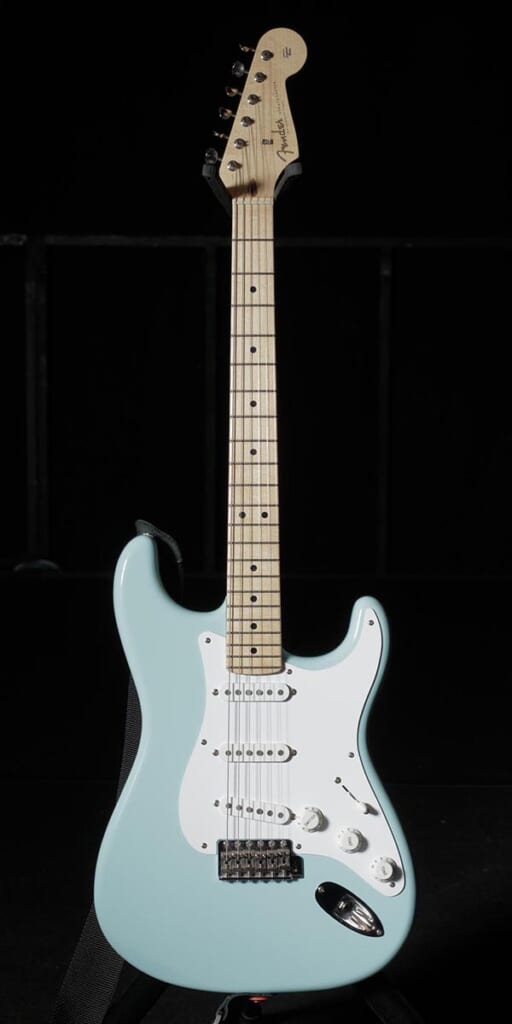 Fender Custom Shop／Eric Clapton Stratocaster Daphne Blue（前面）