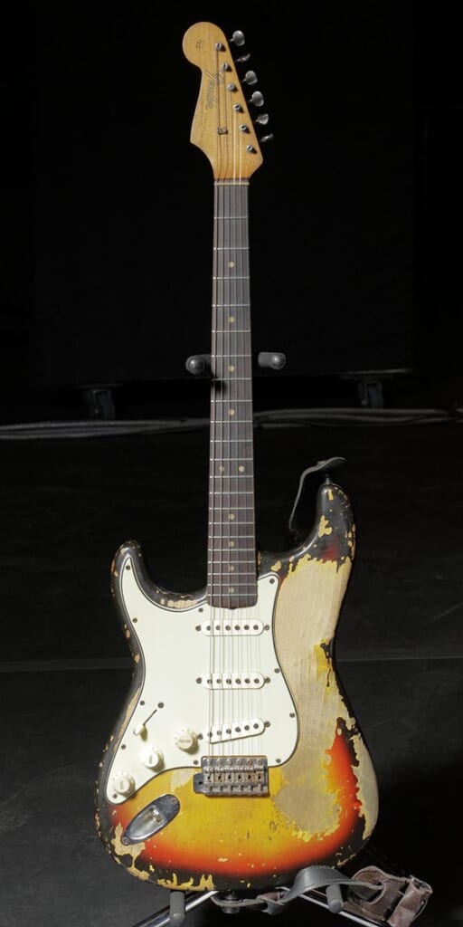 Fender Stratocaster（前面）