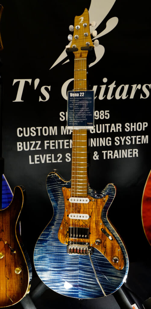 T’s Guitars／Vena 22
