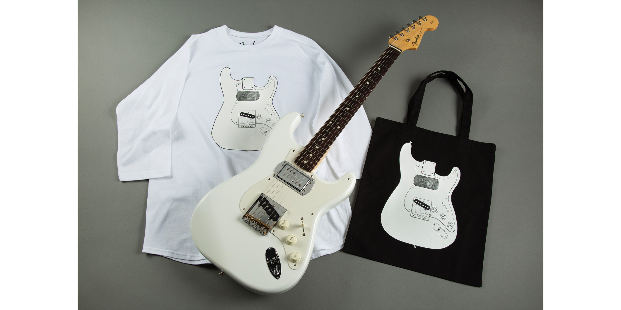 フェンダー、山内総一郎の新シグネチャー・ギターを記念したTシャツとトートバッグの販売を開始