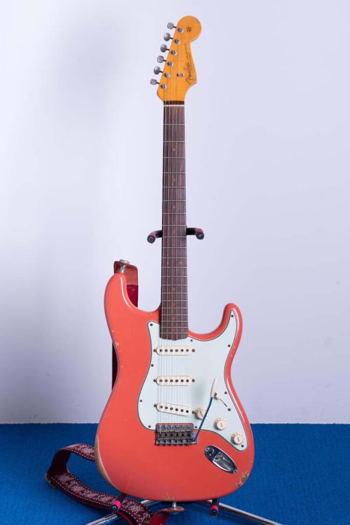 Fender Custom Shop／1959 Time Machine Heavy Relic Stratocaster Faded Tahitian Coral（前面）
