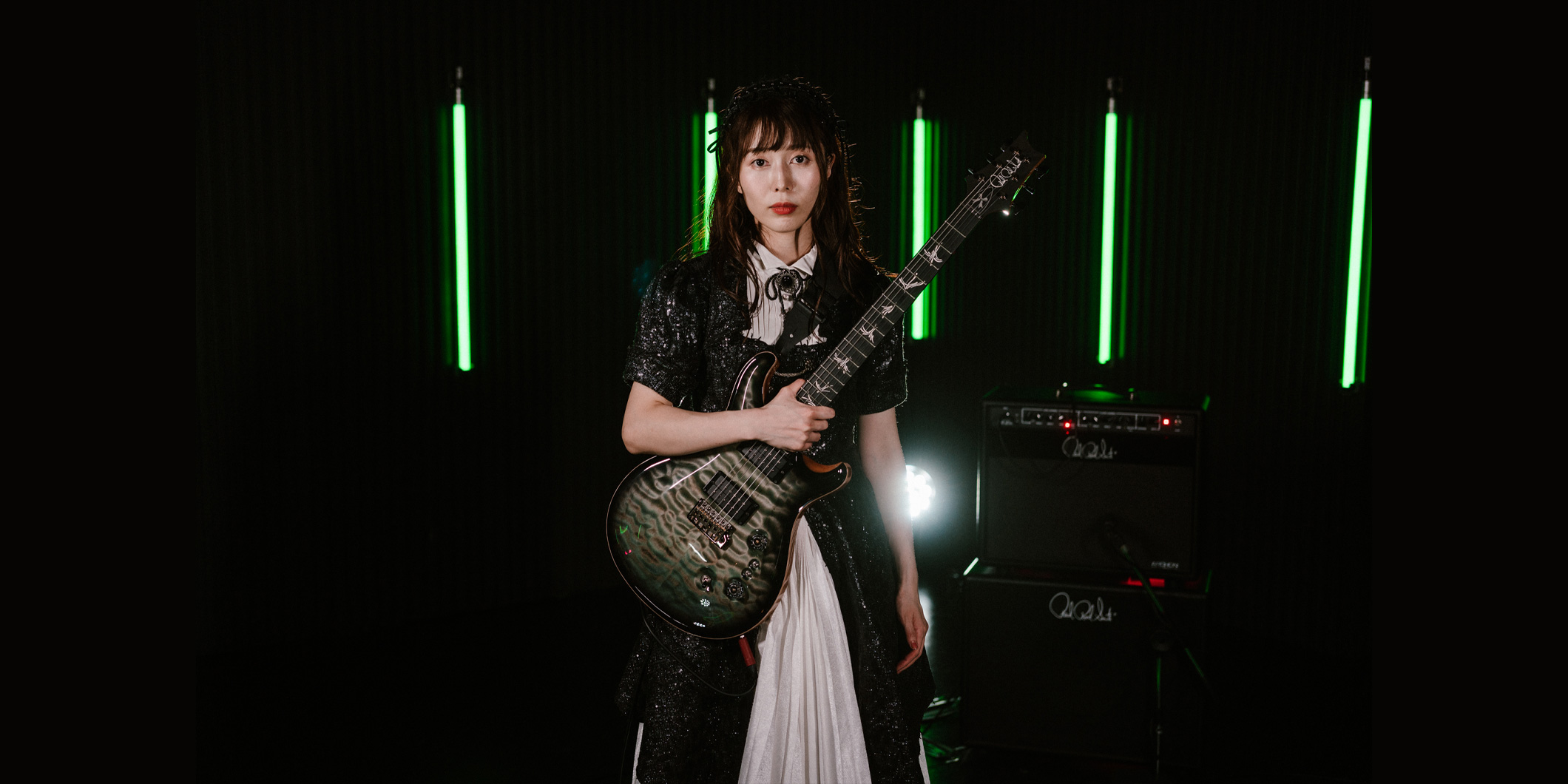 PRS、日本人初のシグネチャー・ギターとしてBAND-MAIDのギタリストKANAMIのモデルをリリース