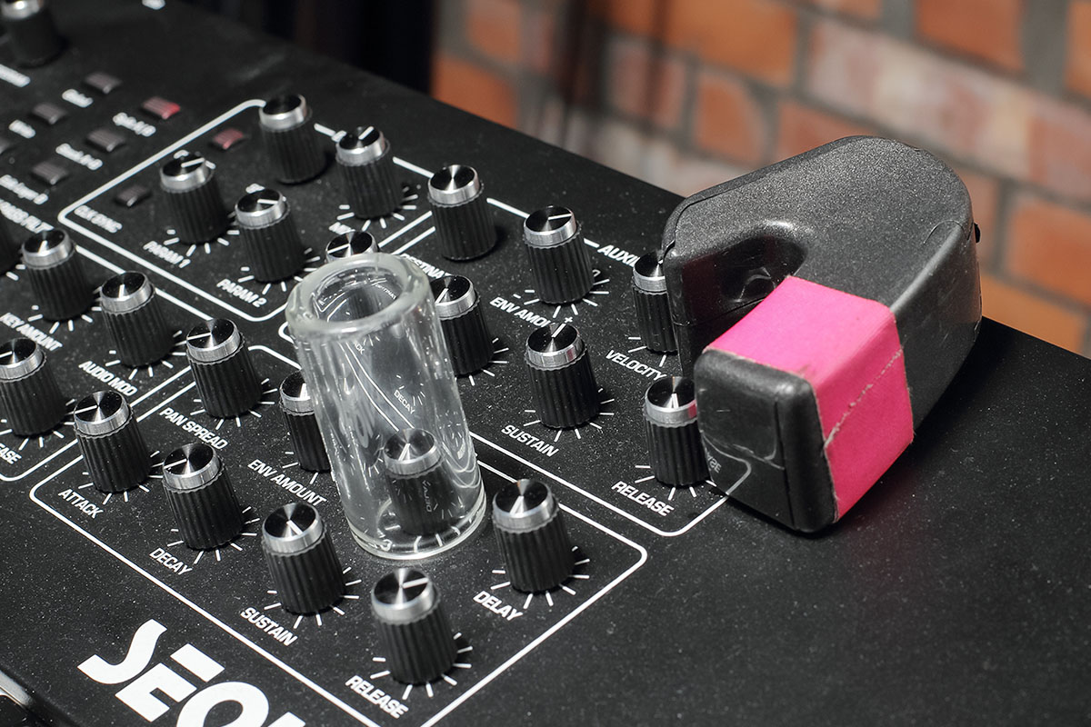 スライド・バー、E-Bow