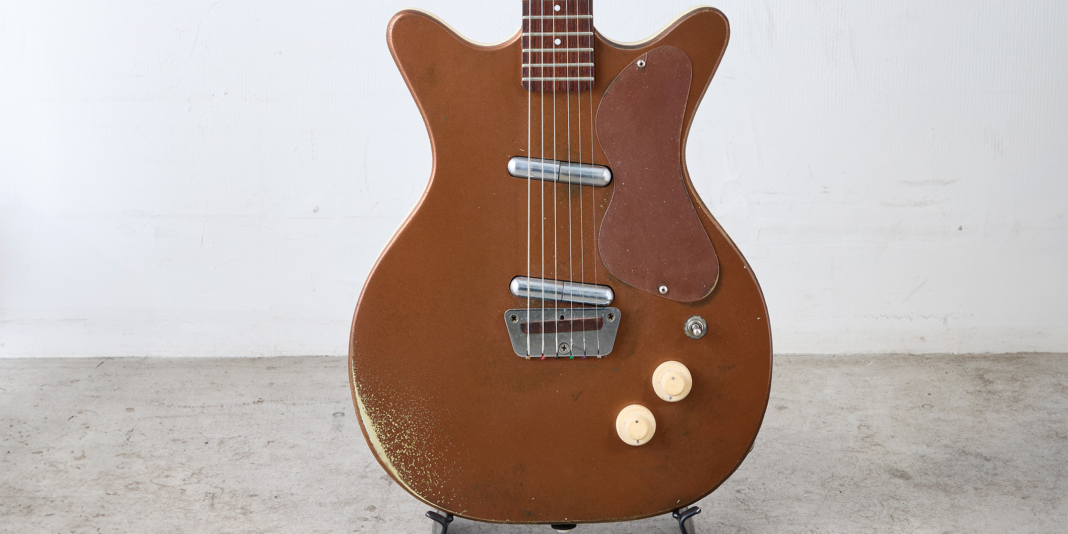 林宏敏（kanekoayano）がバンド名義の初作品『石の糸』で使用したギター