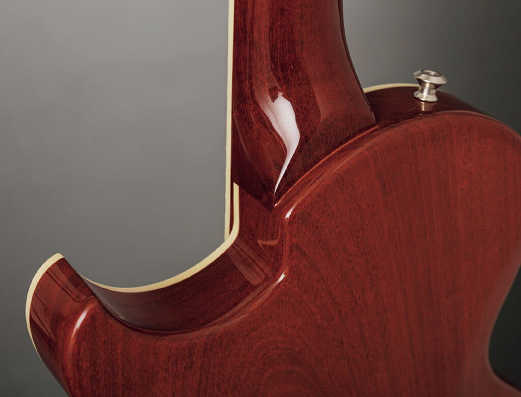 ネックとボディの接合部