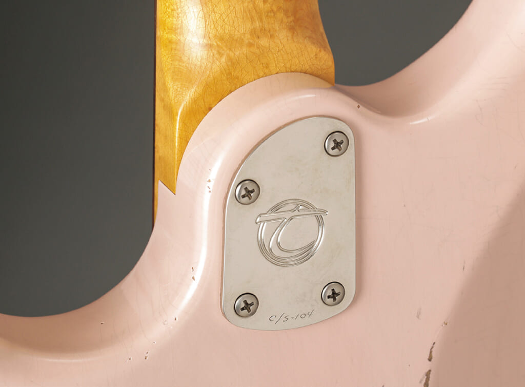 ネックとボディの接合部