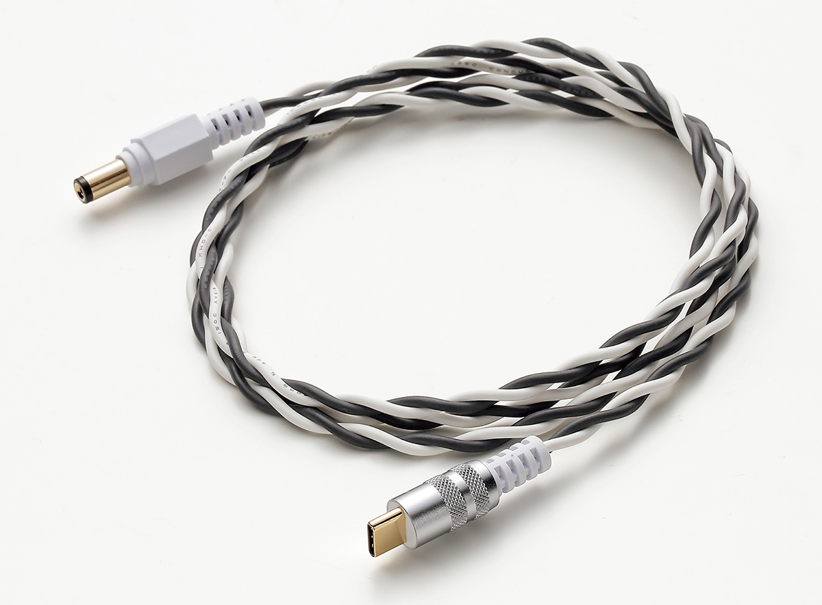 OYAIDE／DC-3398USB PD TRIGGER CABLE