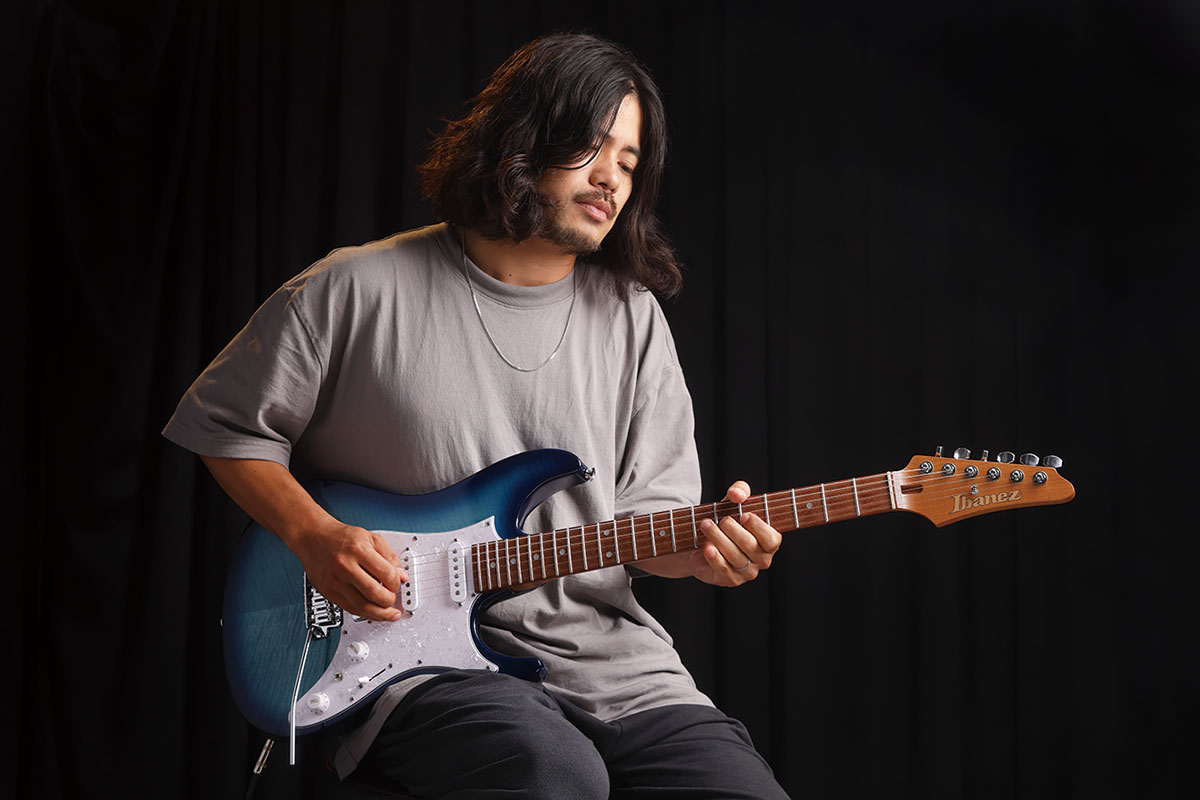 Az Standed 【動画連動】時代の音を映す次世代スタンダード、Ibanez AZ Standardシリーズを鷲山和希(Suspended 4th)が試奏 ...