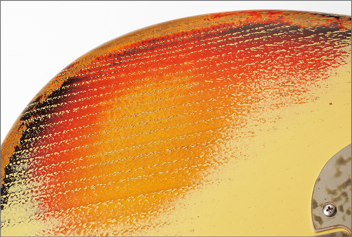 塗装がはがれた様子を再現したボディ・トップ