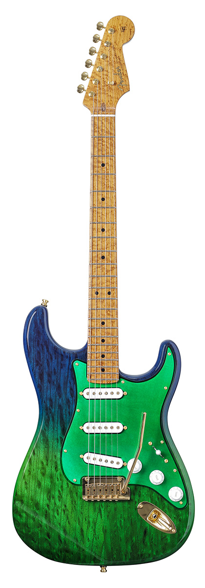 Fender Custom Shop / Masterbuilt Keyaki Stratocaster KUJAKU Dennis Galuszka（前面）