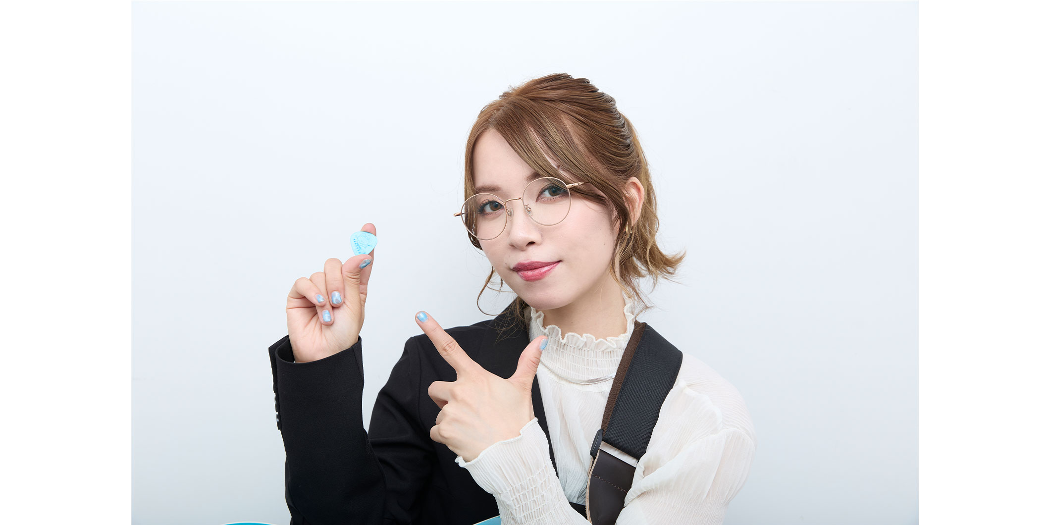 KOIAI Come see me 新品 + 直筆サイン入り写真 + 葉月ピック Ibanezより、HAZUKIの新作シグネチャー・ピックが登場ゆるふわな