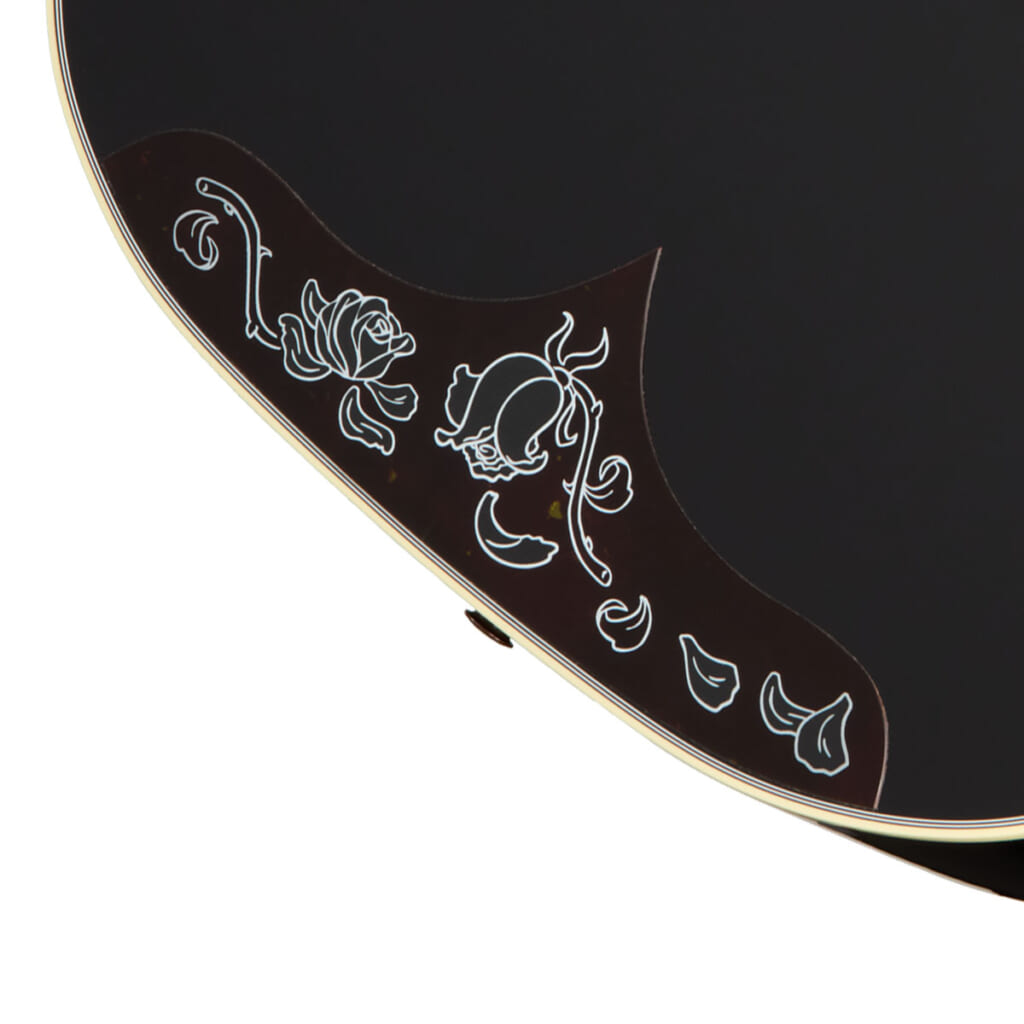 ボディ・エンド近くの装飾