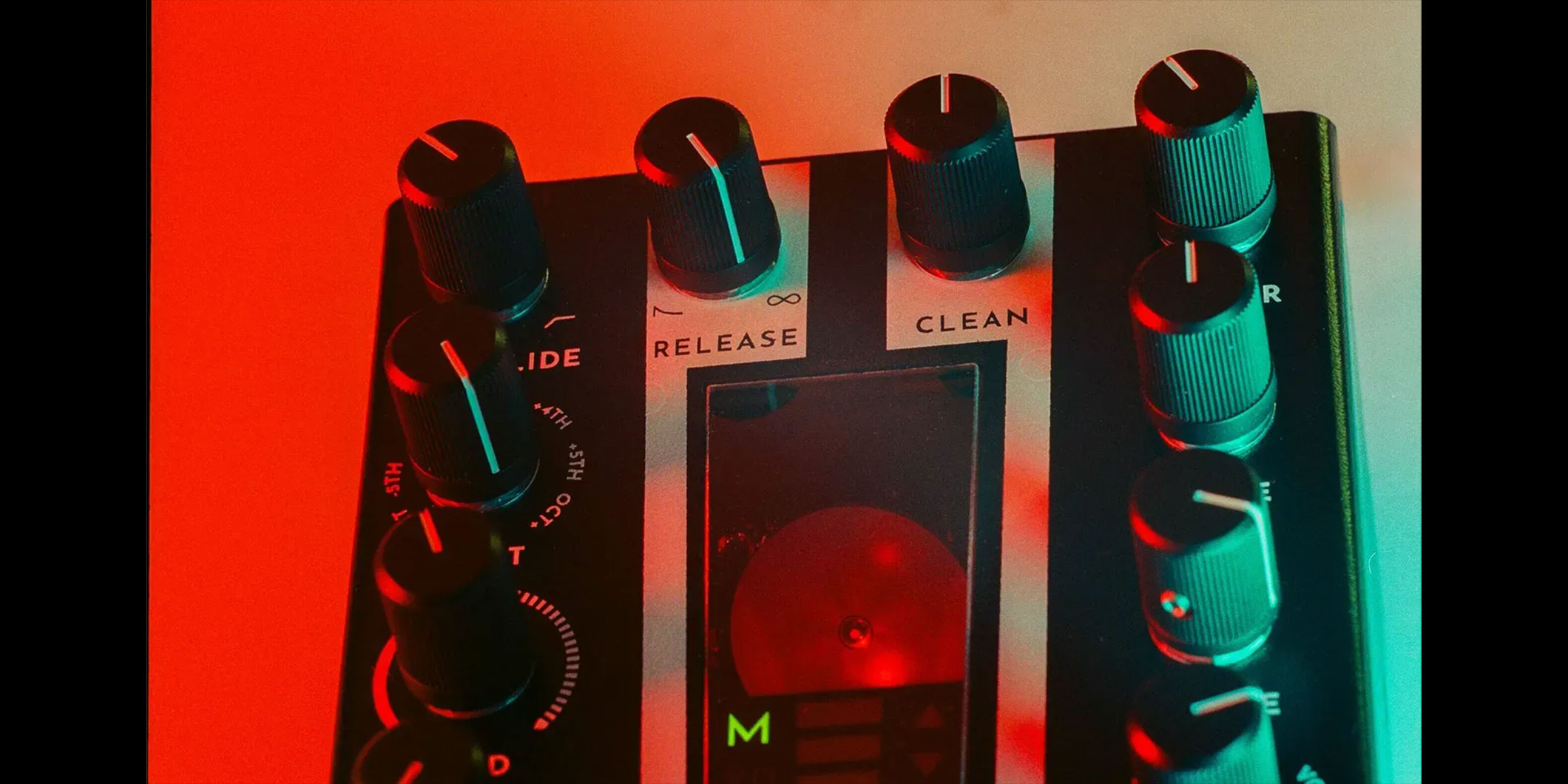 まさに“モーター・ペダル”！DCモーターを内蔵したペダル型シンセ“Motor Pedal”がGamechanger Audioより爆誕