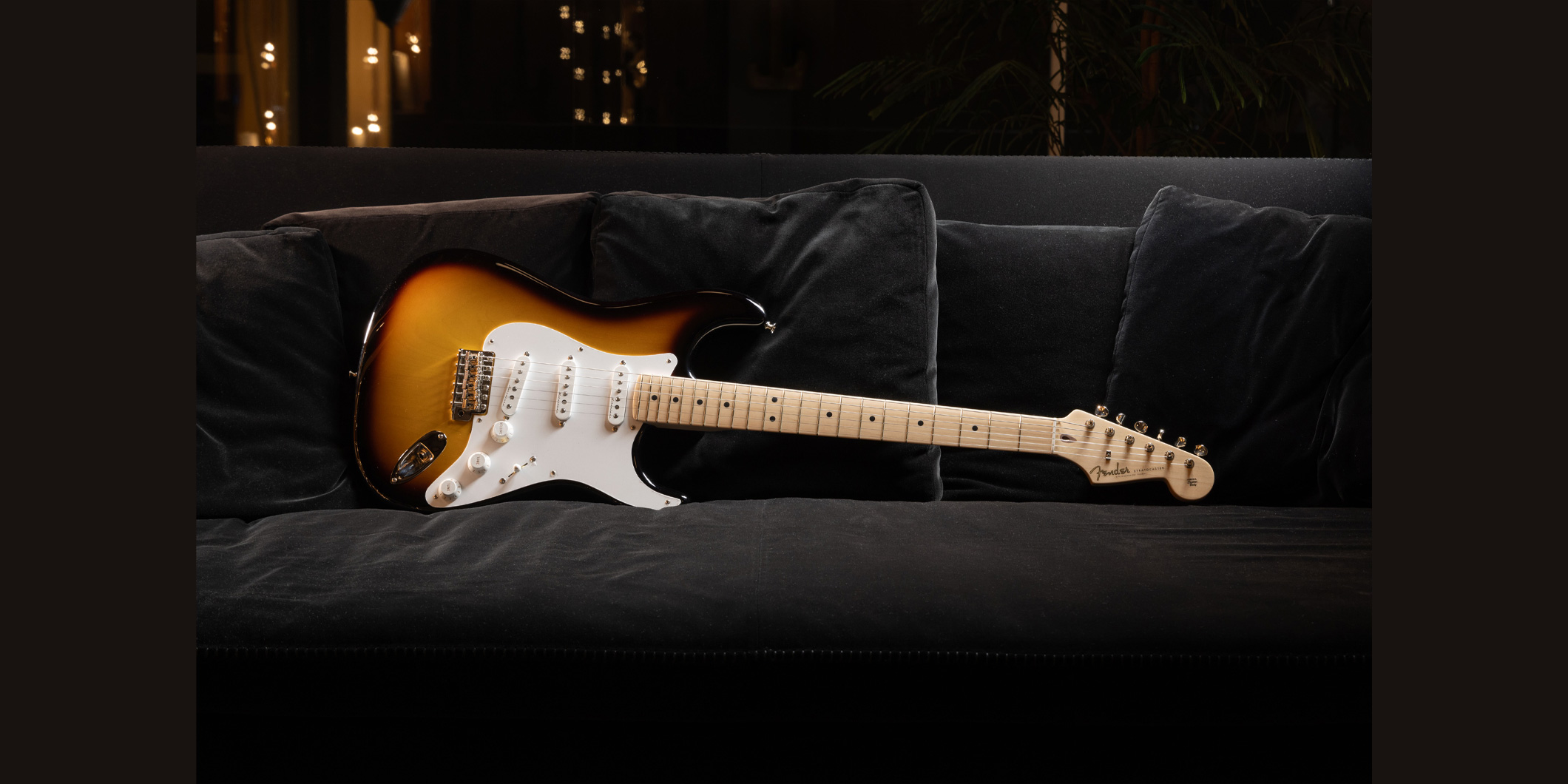 フェンダーカスタムショップより、“ブラウニー”を彷彿とさせるエリック・クラプトン・シグネチャー・ストラトキャスターが登場