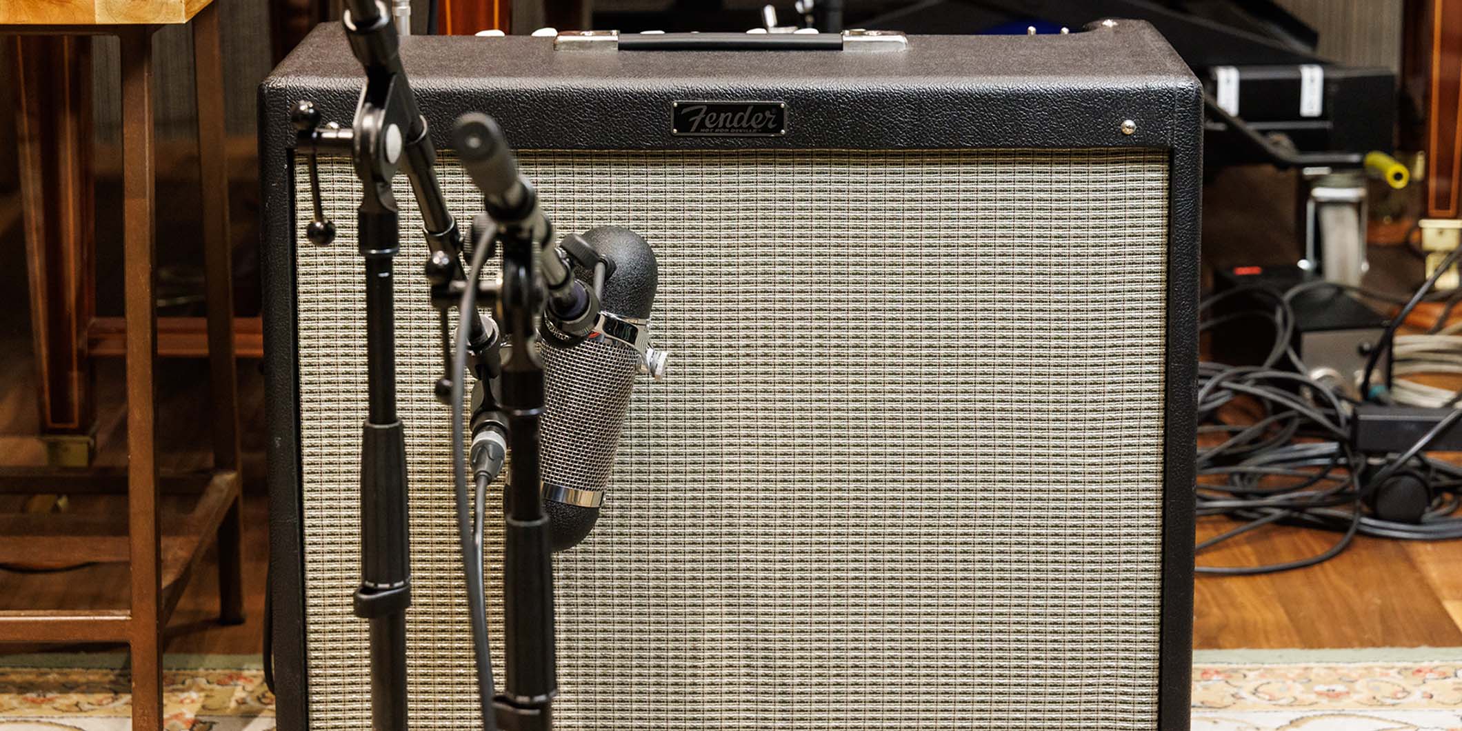 鈴木迅（Laura day romance）が愛用するFender Hot Rod DeVille 212 Ⅳを本人が解説！