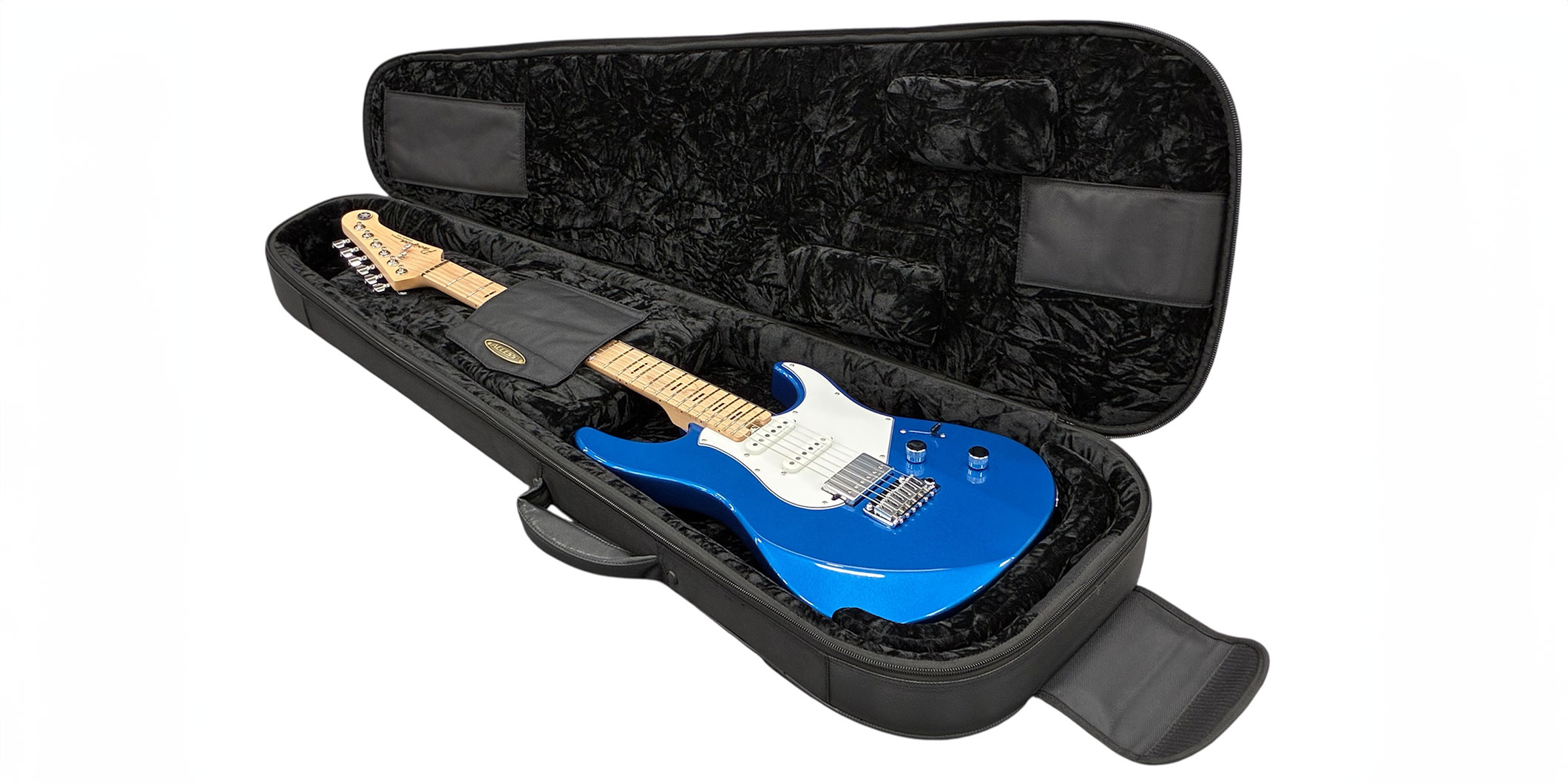 Accessから、軽量かつハイ・グレードな保護性能のギター用ギグバッグ