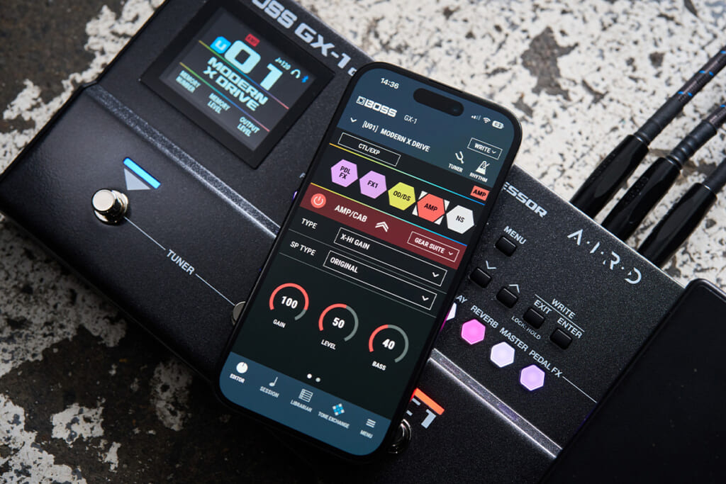 GX-1とスマートフォンの使用イメージ