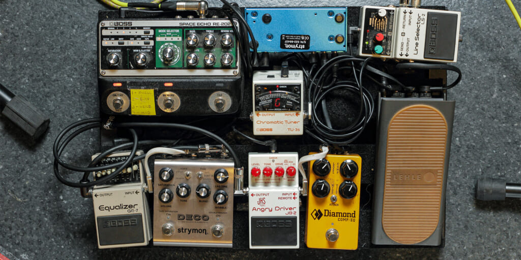 ブラック・カントリー・ニュー・ロードの来日公演でルーク・マークが使用したペダルボードを本人が解説！