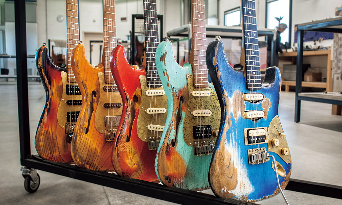 Alfaシェイプのギター