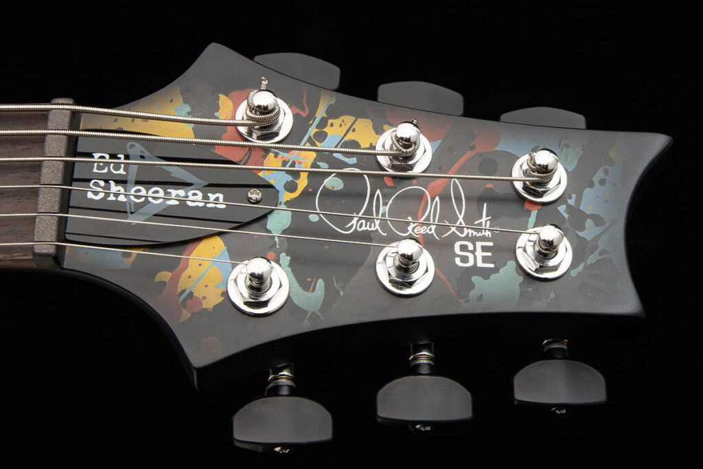 ヘッドストックとトラスロッド・カバー