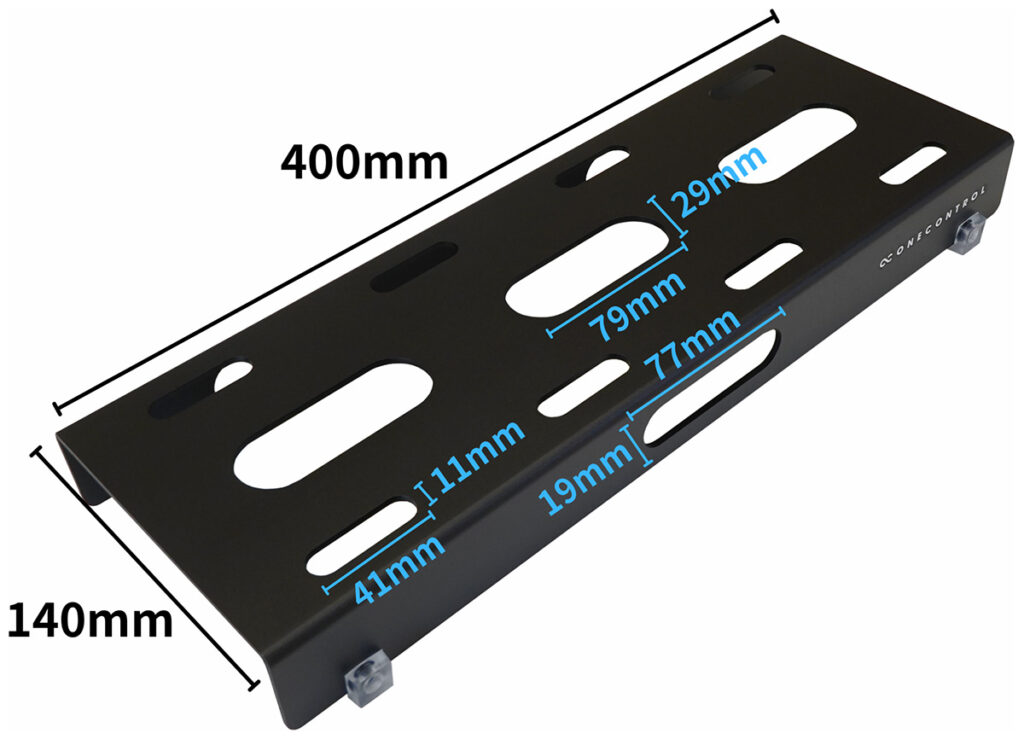 本体の縦横と各穴の寸法