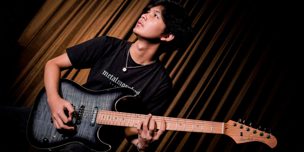 ディバイザーのBacchus Universe Seriesより、アビム・フィンガーのシグネチャー・モデル“GS-ABIM RSM/M”が登場