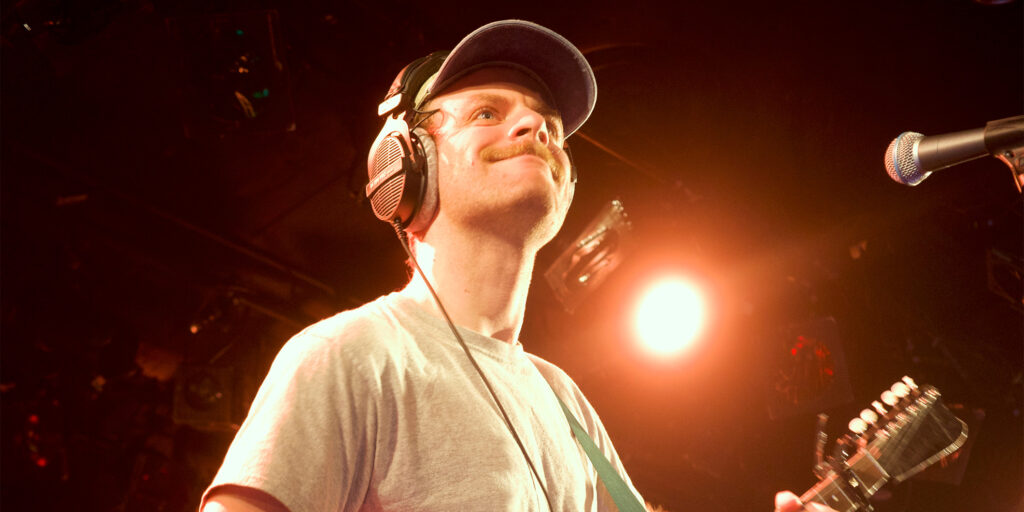 マック・デマルコが語る、新作『Guitar』とサポート・メンバー、ギタリストとしてのルーツ、そしてハードオフ愛