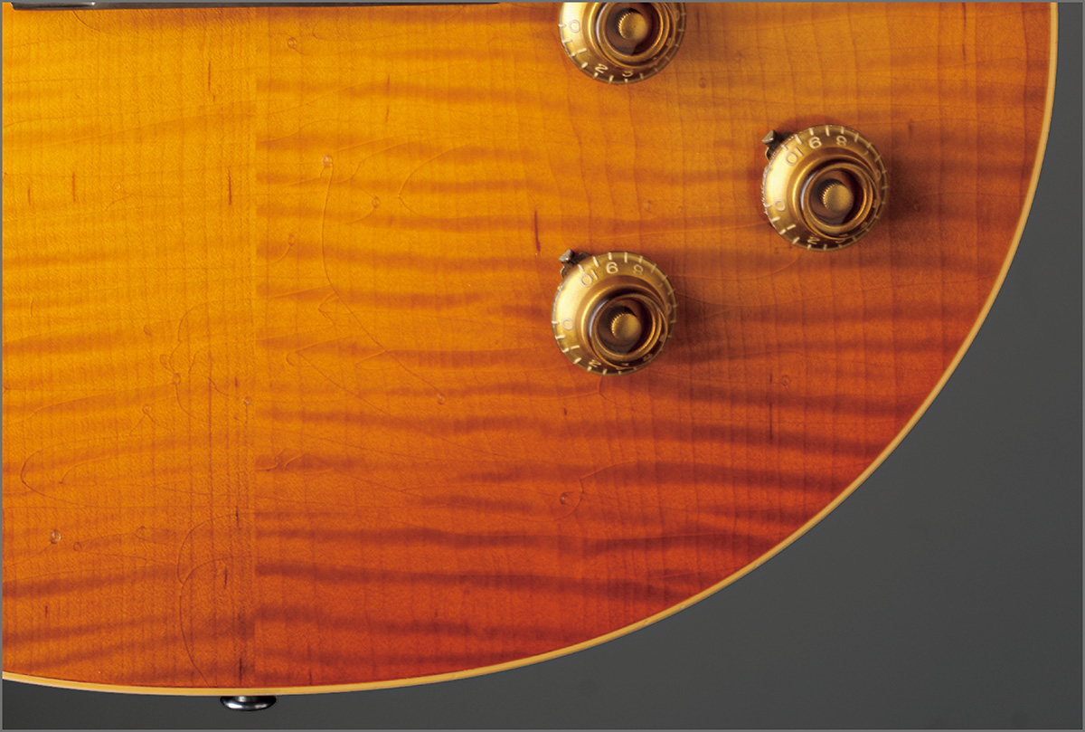 ボディ・エンド付近