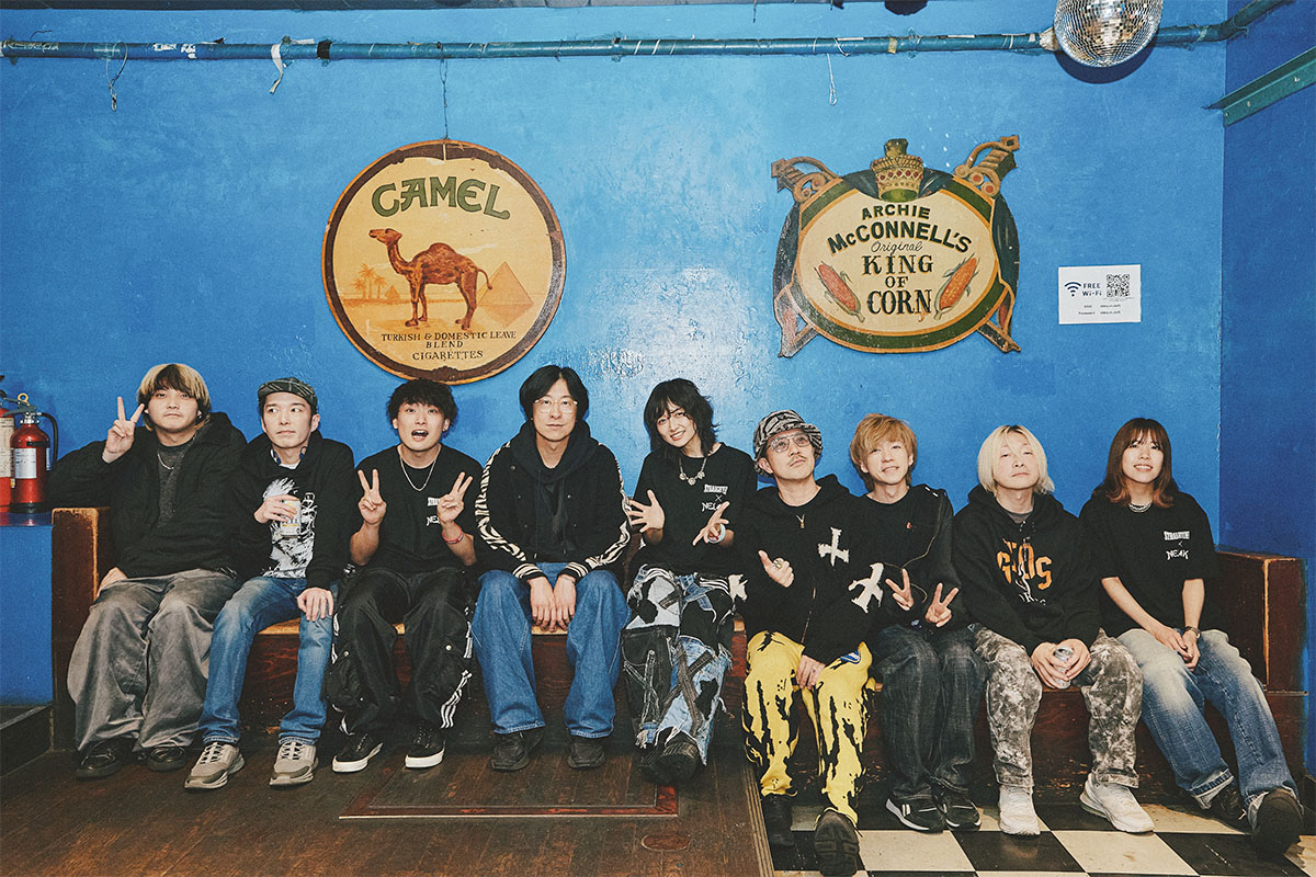 左から、タケダ トシフミ、大山純、伊藤雅景、ホリエアツシ、RIRIKO、日向秀和、Kei、ナカヤマシンペイ、ちゃんしお