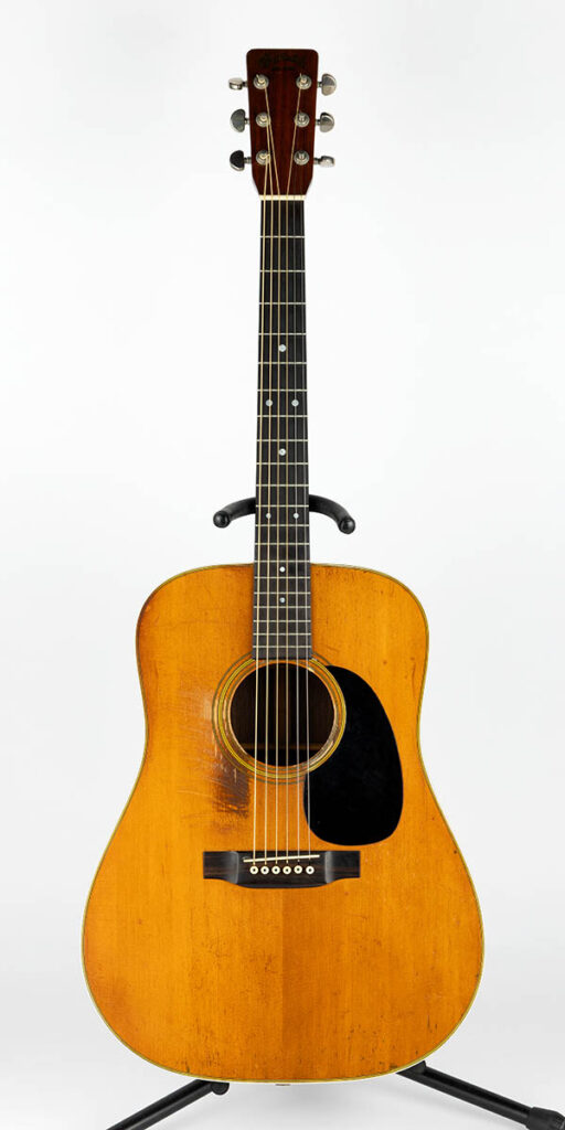 1982 Martin D-28（Front）