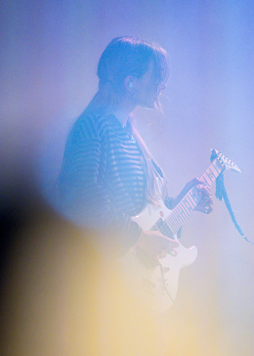 ヘスター・チャンバース(g)