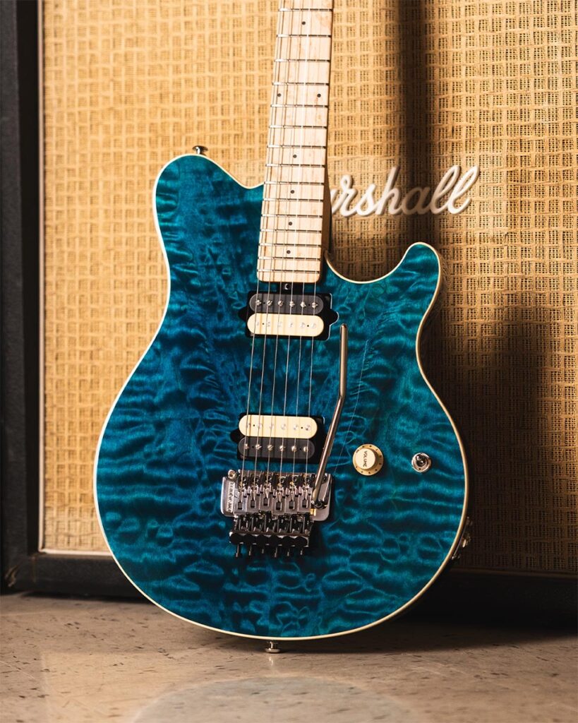Music Man Axisの30周年を記念した限定コレクション〜キルト・メイプル・トップ、6種のハンドステイン・トランスルーセント・カラーを ...