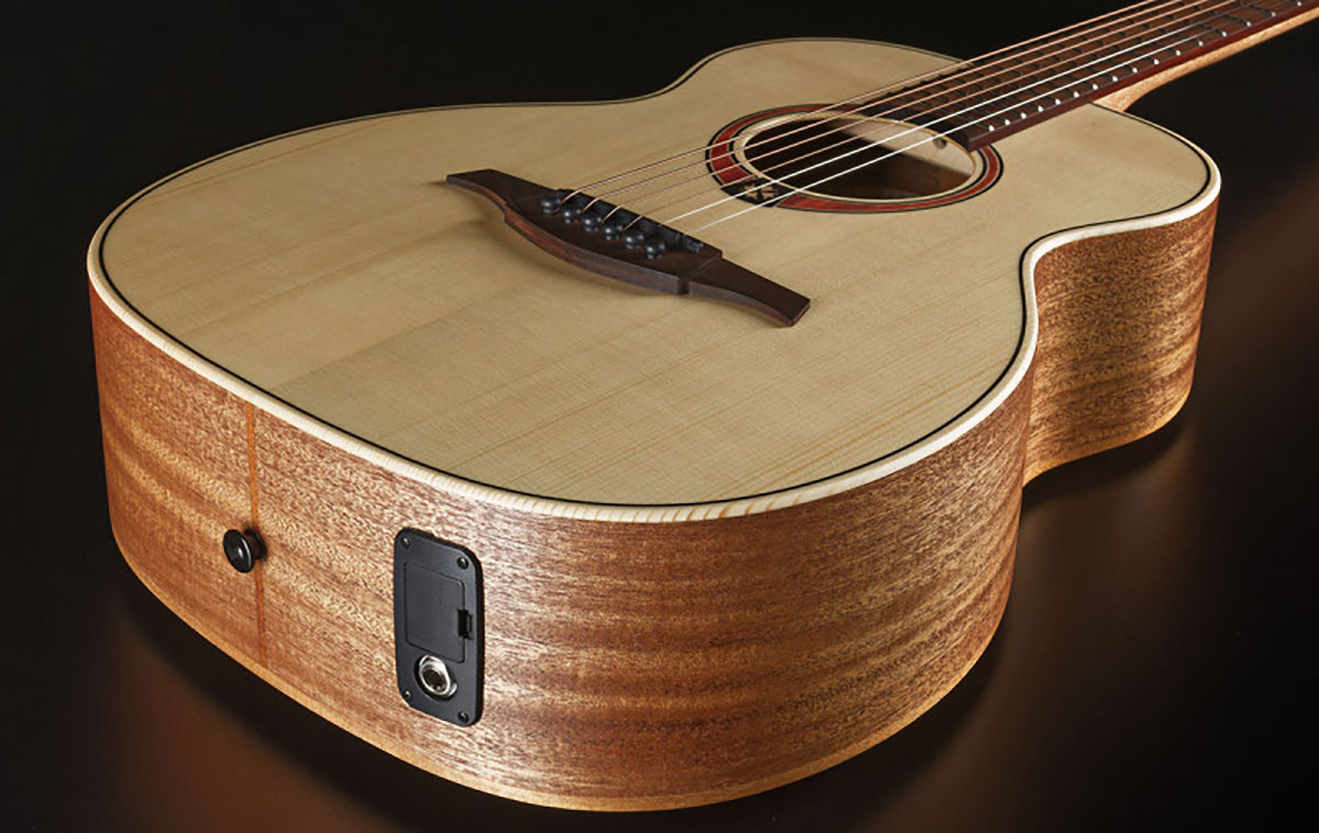 LAG Guitars / LAG T70TE-NAT