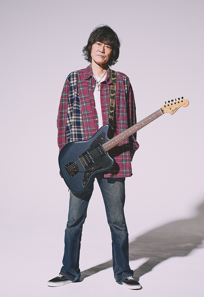 Made in Japan Hybrid Ⅱ 2026 Collection Jazzmaster Satin Metallicを持った古市コータロー