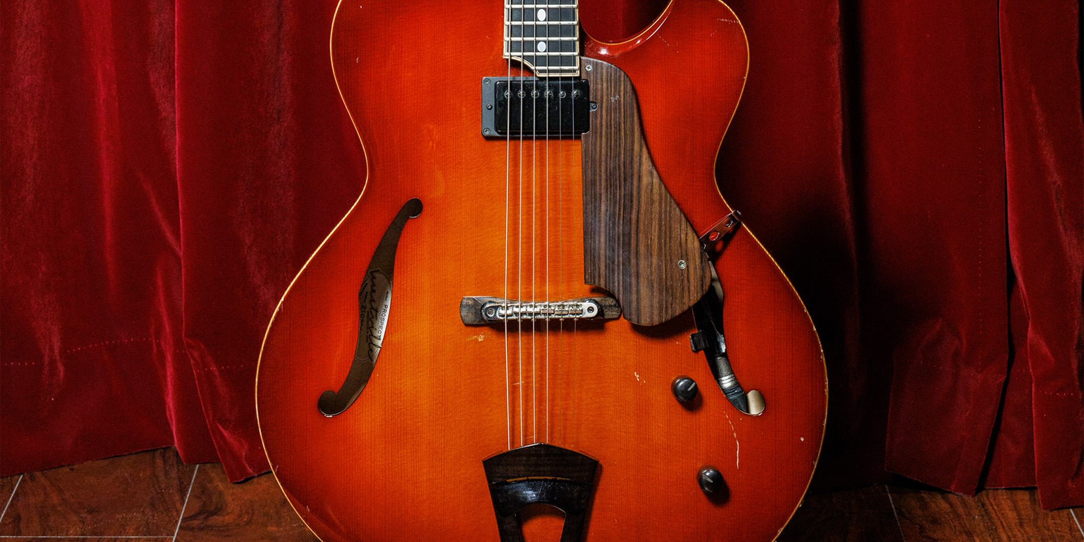 ラーゲ・ルンド（Lage Lund）が2026年5月の来日公演で使用したWestville Guitarsのギターを本人が解説！