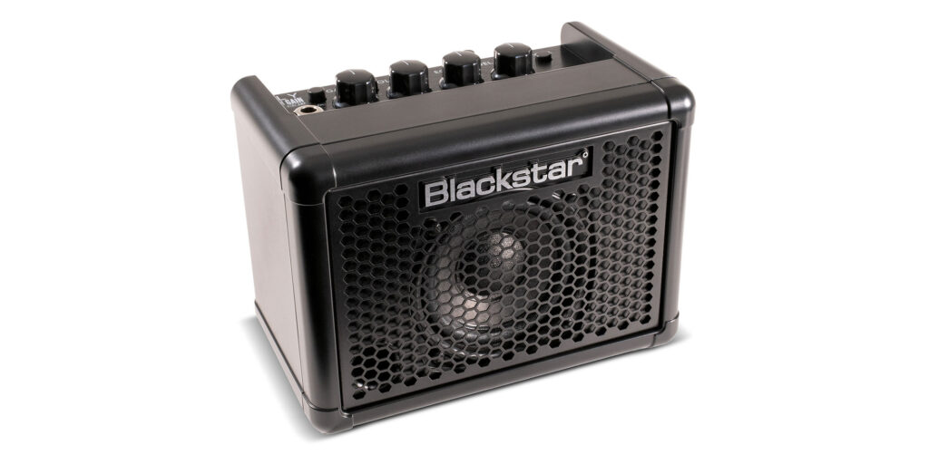 Blackstarより、ハイゲイン・サウンドを生み出すギター用ポータブル・アンプ“Fly High Gain”が登場