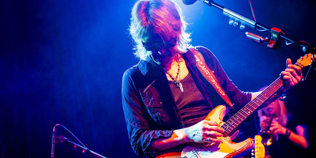 ichiroのデビュー35周年記念ライブをレポート！　極上のブルース・ロックが鳴り響いた熱狂の一夜