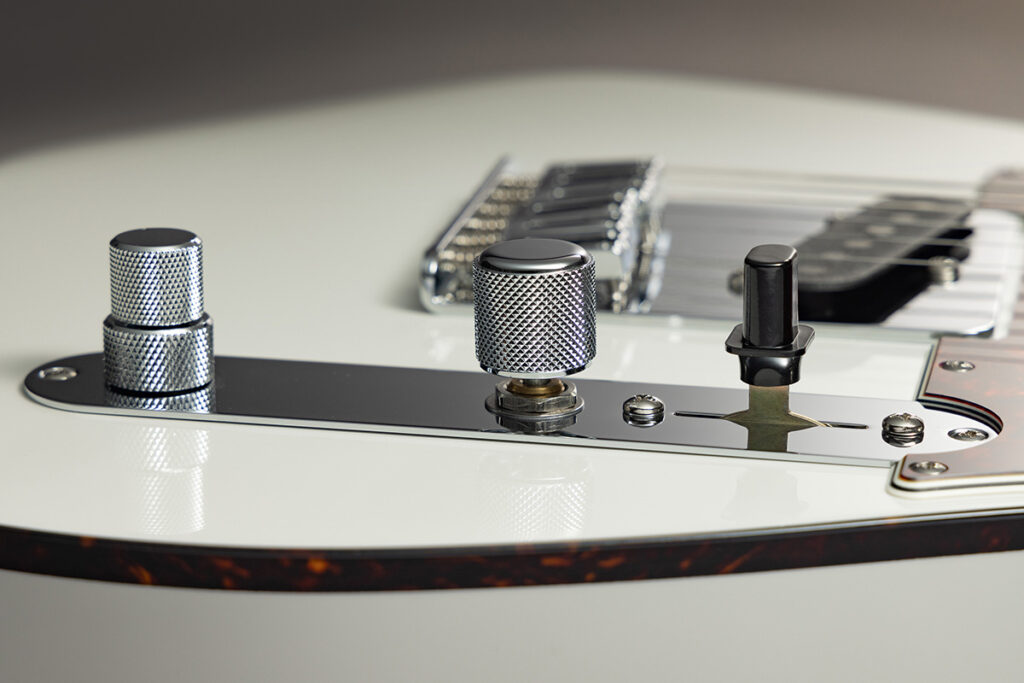 Fender / Made in Japan Active Modern Telecaster