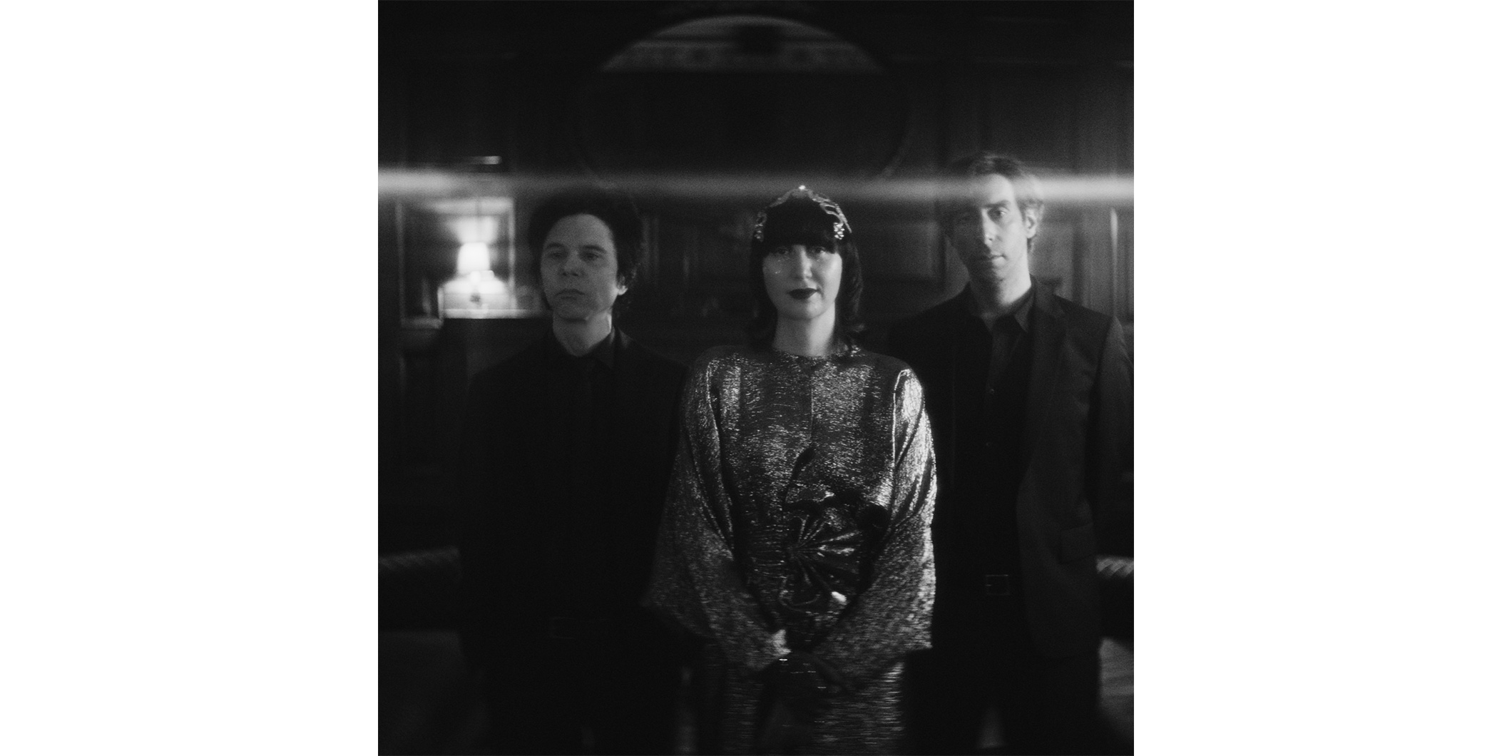 ヤー・ヤー・ヤーズのライブ盤『Hidden in Pieces: Live (at the Royal Albert Hall)』が10月23日にリリース　9月24日に短編映画も有楽町で上映